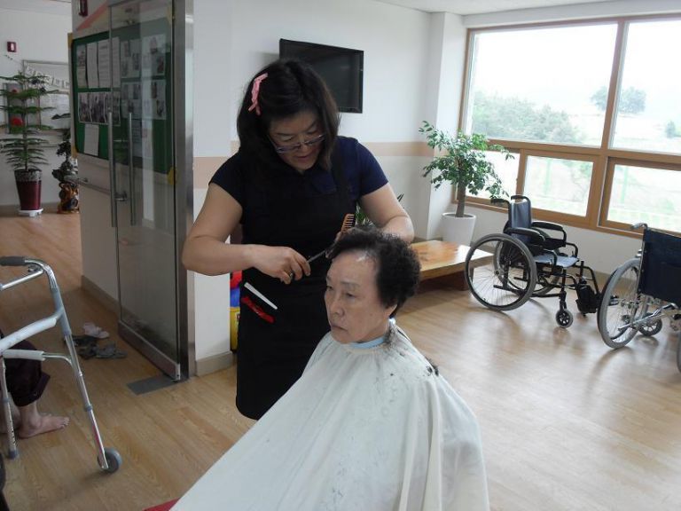 미용봉사